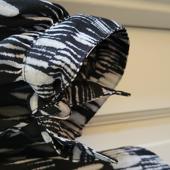 Apt 9 Blouse size xl - Picture 3 of 3